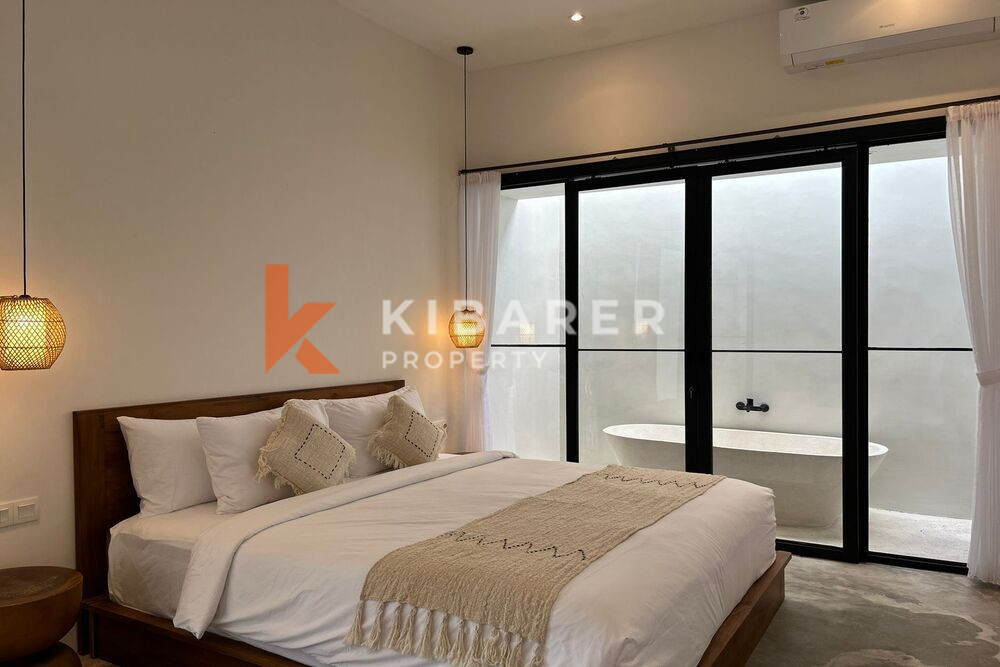 Delight Three Bedroom Enclosed Living Tropical Villa Situated in Canggu — image 15