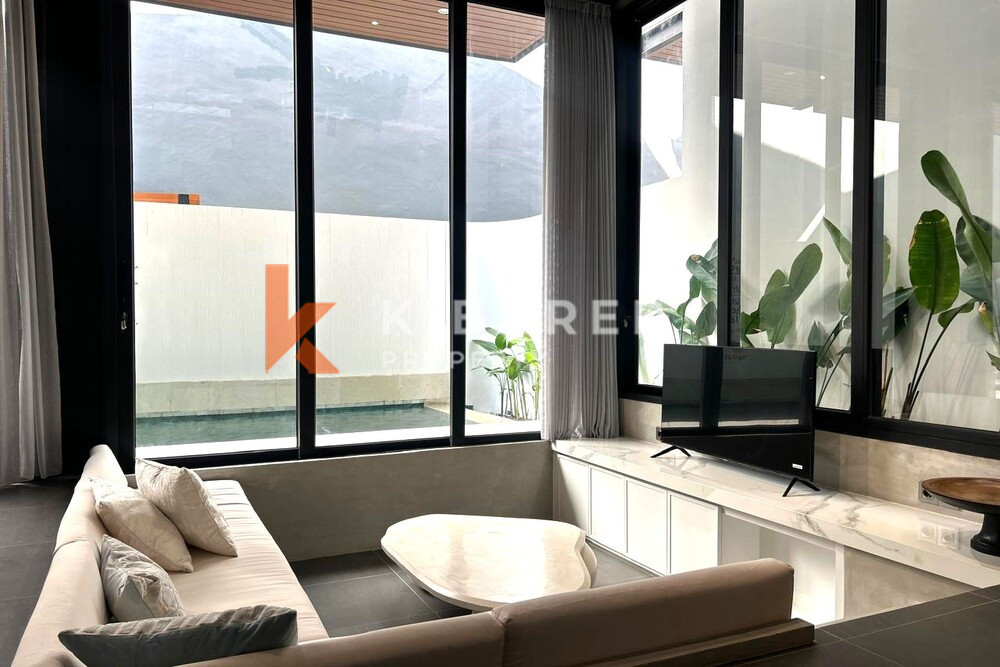 Exquisite Two Level Two Bedroom Contemporary Villa in Berawa — image 7