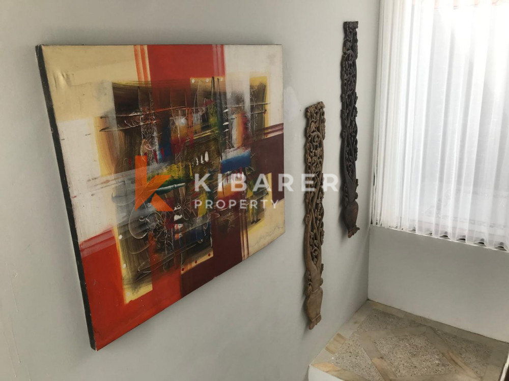 Charming Two-Bedroom Villa in Secure Gated Complex in Kerobokan — image 14