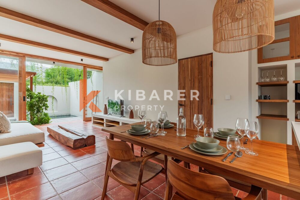 Chic Two Bedroom Enclosed Living Room Minimalist Villa in Canggu — image 8
