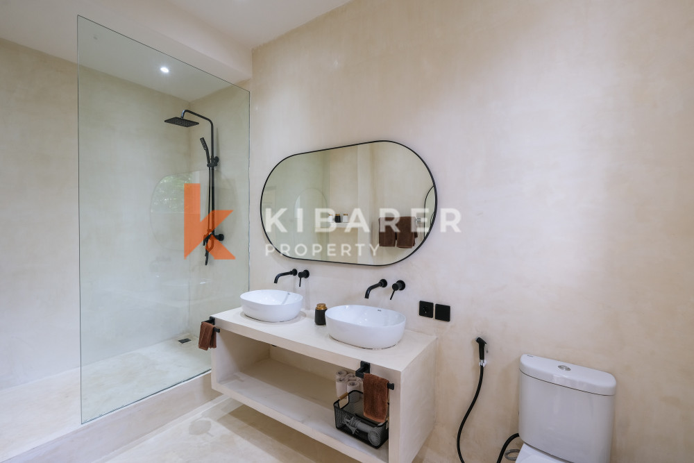 Villa with Sauna for Rent in Pererenan — image 17