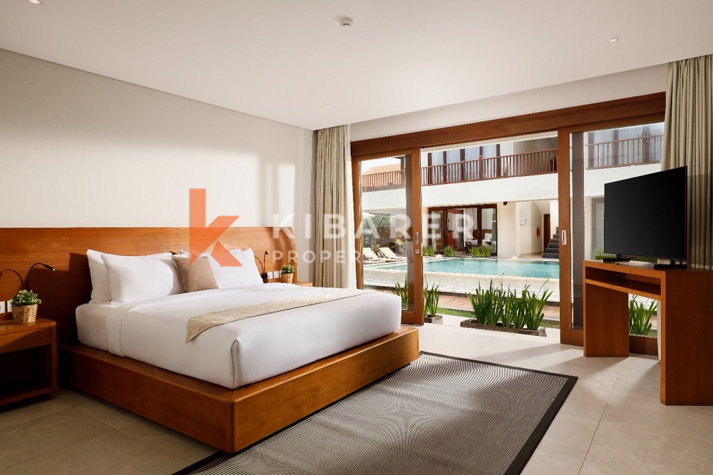 Rustic Charm Luxury Six-Bedroom Villa with Closed Living Room Located in Canggu — image 18