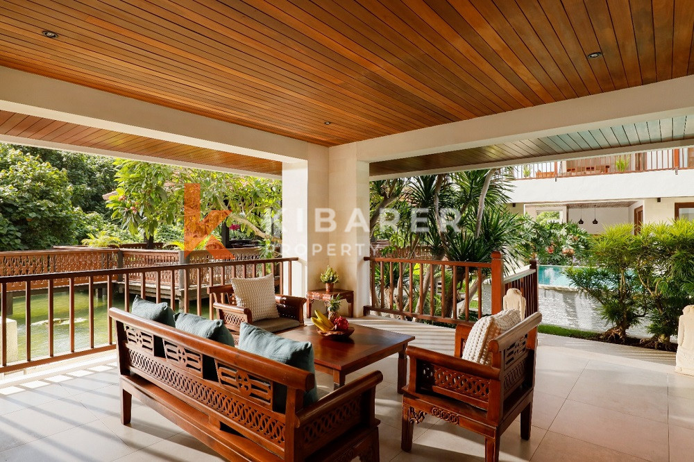 Rustic Charm Luxury Six-Bedroom Villa with Closed Living Room Located in Canggu — image 17