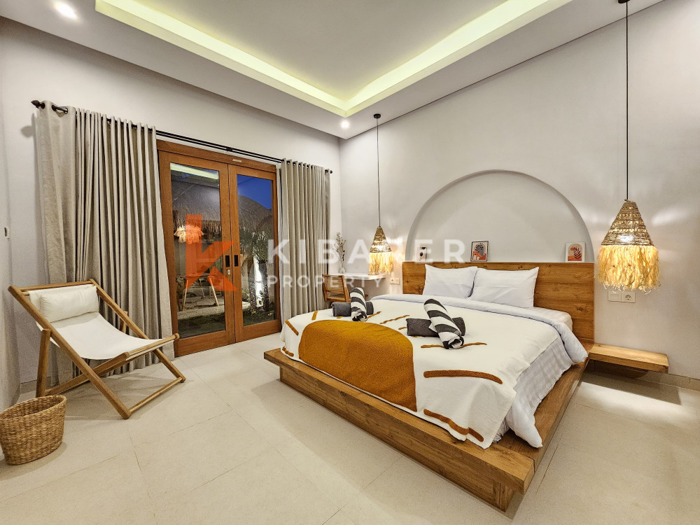 Two-Bedroom Villa with Closed Living Room in Canggu — image 15