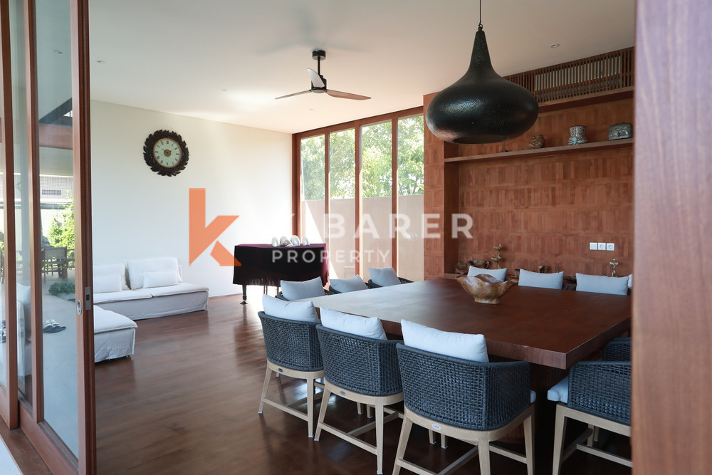 Stunning Four-Bedroom Enclosed Living Villa Walking distance to Jimbaran Beach — image 15