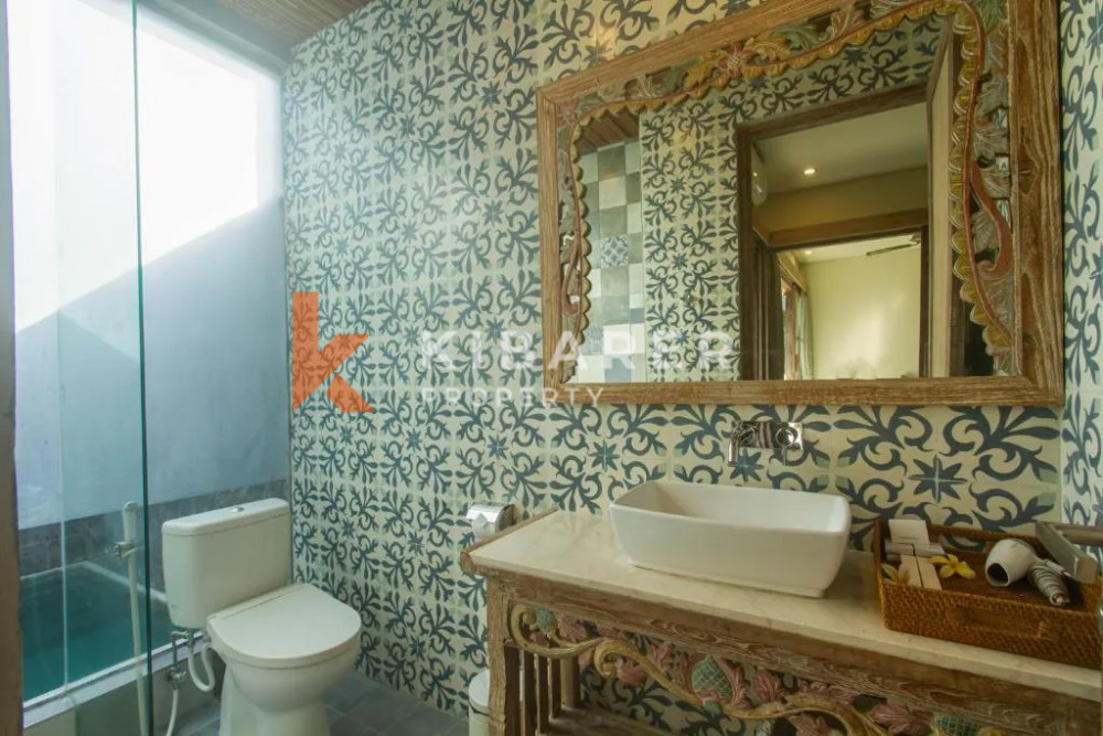 One-Bedroom and Enclosed Living in Sanur — image 9