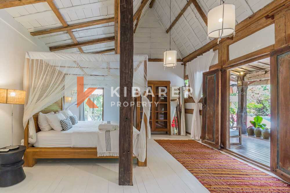 Beautiful Five Bedrooms Villa In Umalas Kerobokan — image 12