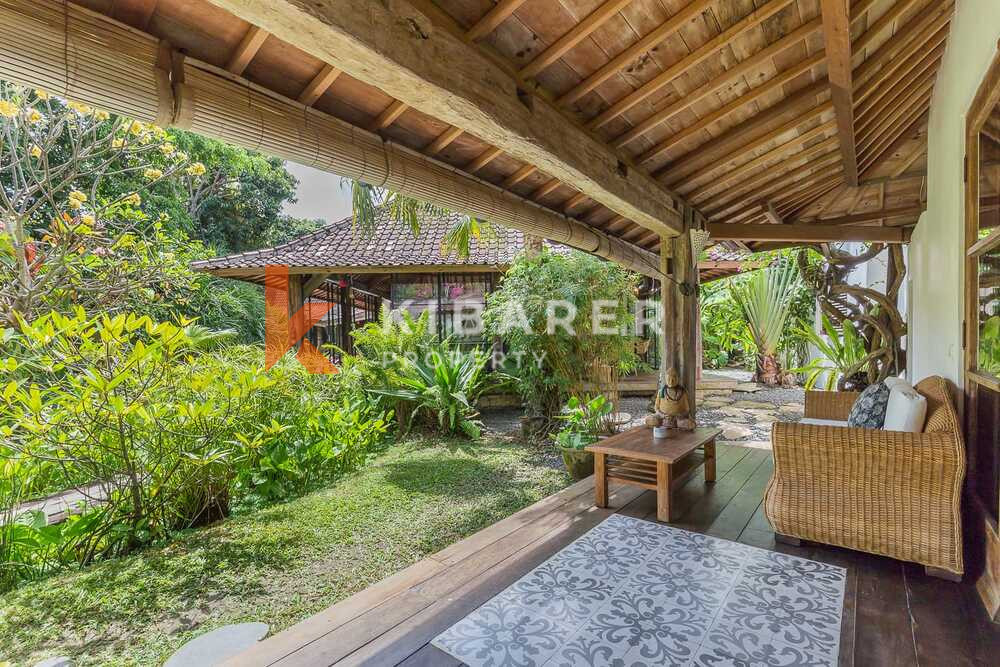 Beautiful Five Bedrooms Villa In Umalas Kerobokan — image 3