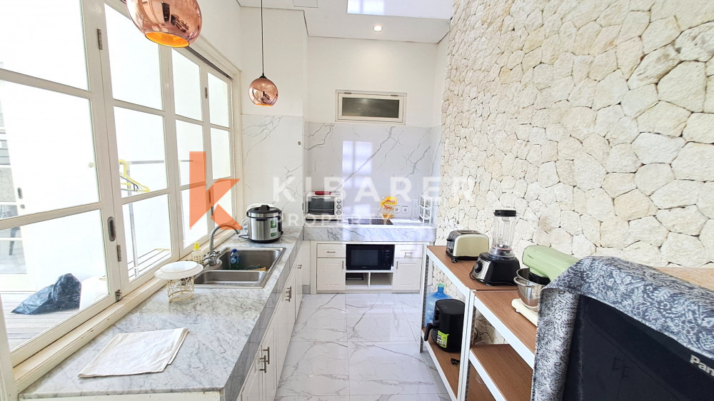 Beautiful Closed Three-Bedroom Villa Located in Canggu — image 11