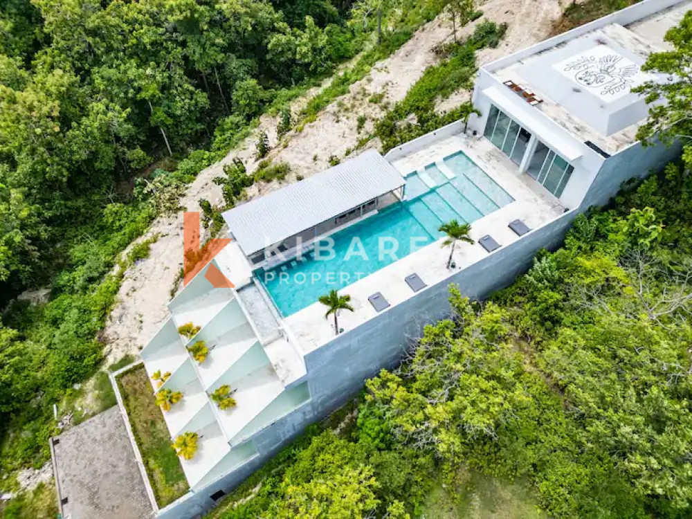 Six-bedroom Villa in Uluwatu with Ocean View And Shark Tank — image 5