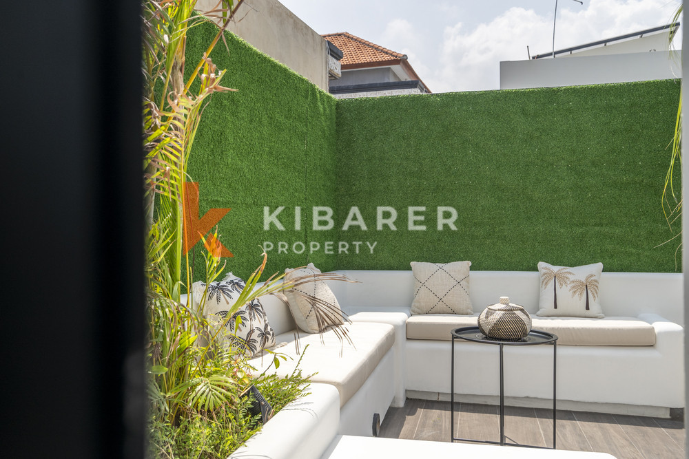 Elegance Three-Bedroom Villa with Enclosed Living Room in Berawa — image 7