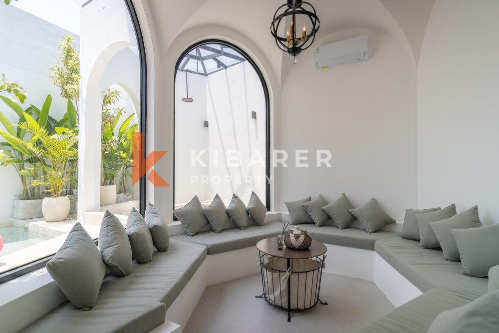 Elegance Three-Bedroom Villa with Enclosed Living Room in Berawa — image 13