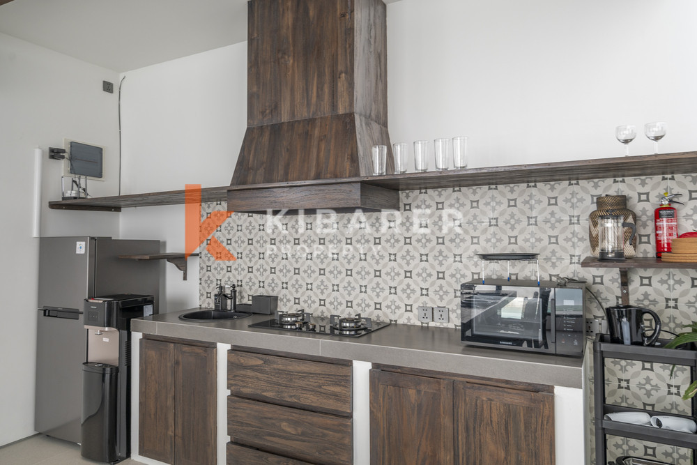 Elegance Three-Bedroom Villa with Enclosed Living Room in Berawa — image 12