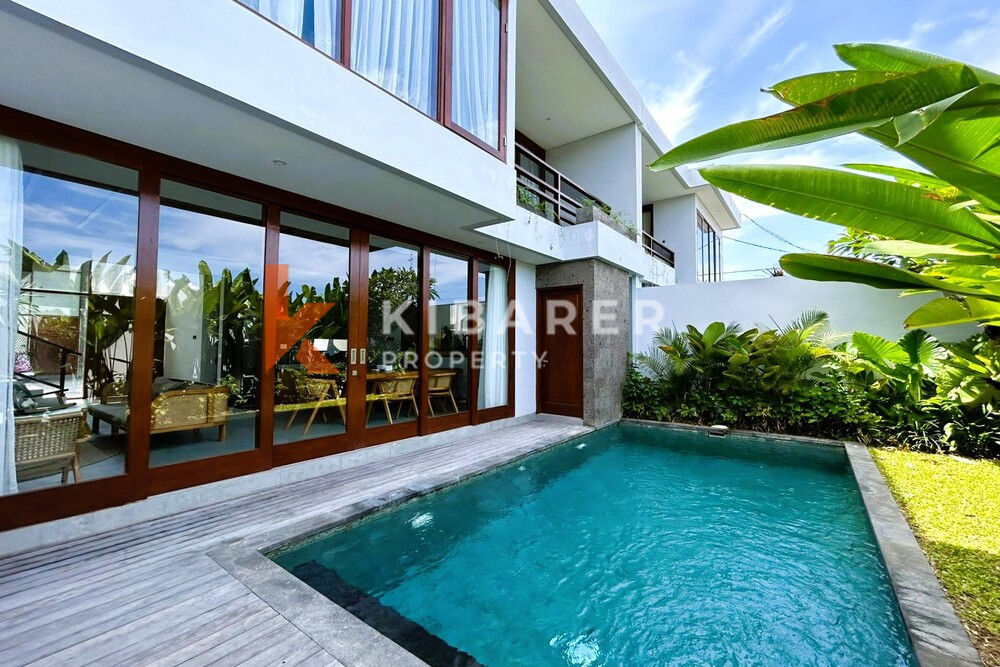 Elegant Two Bedroom Enclosed Living Contemporary Villa in Padang Linjong — image 2