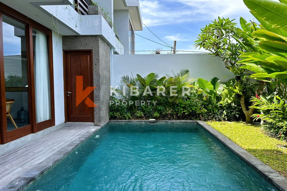 Elegant Two Bedroom Enclosed Living Contemporary Villa in Padang Linjong — image 3