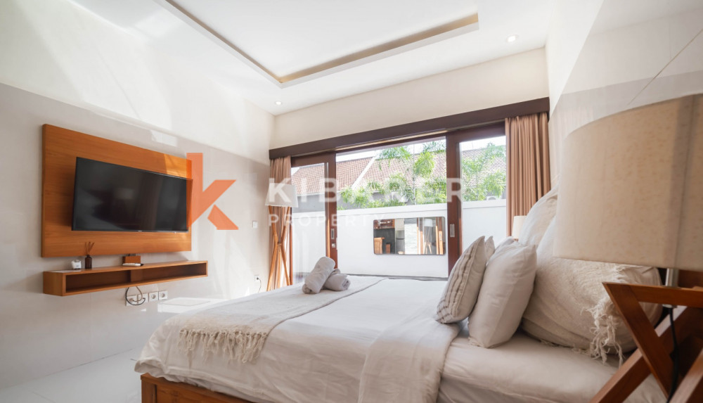 New Two-Bedroom Villa with Open Living Space in Berawa — image 6
