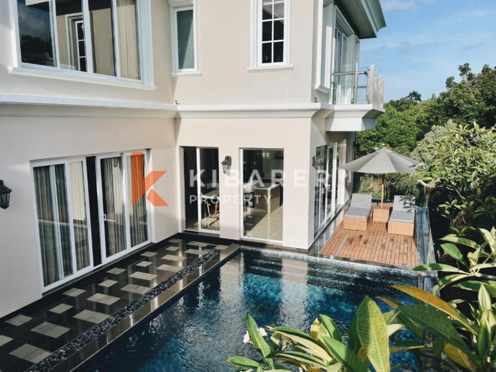 Three-bedroom and Enclosed Living for Rent in New Kuta Golf Pecatu — image 1