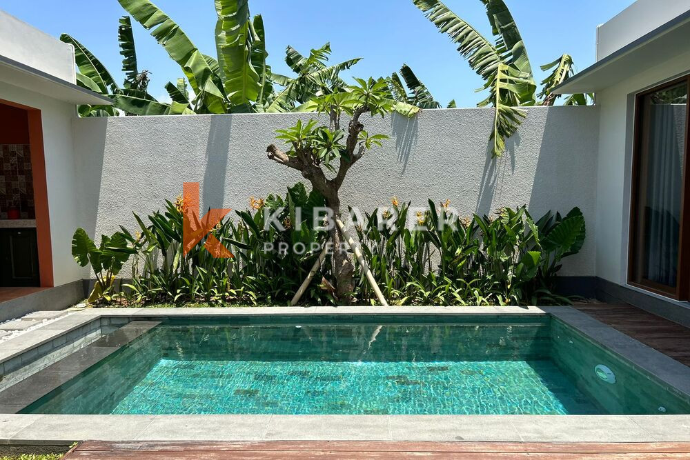 Sophisticated Two-Bedroom Villa with Enclosed Living Space in Pererenan — image 3