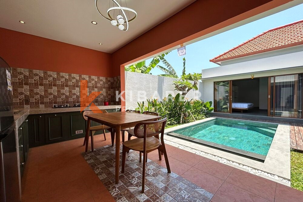 Sophisticated Two-Bedroom Villa with Enclosed Living Space in Pererenan — image 5