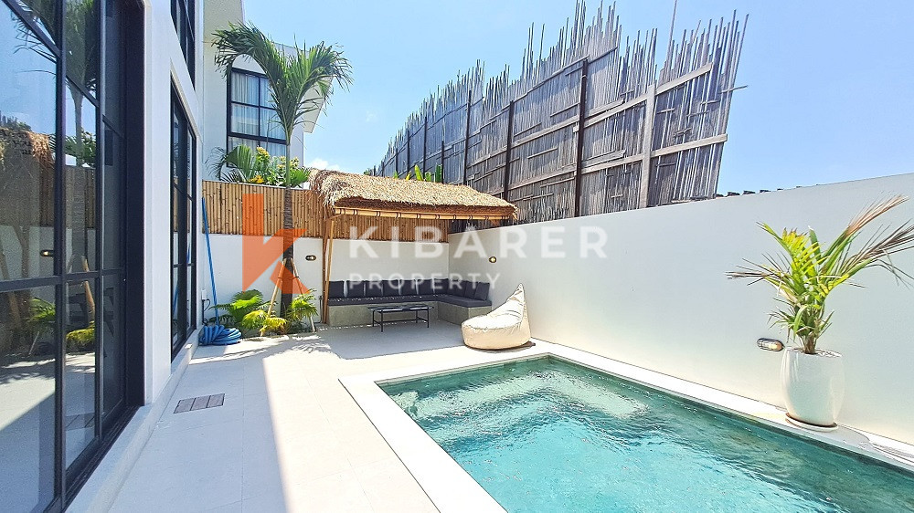 Stunning Fully Furnished Two Storey Two-Bedroom Enclosed Living Villa in the Desirable Pererenan Area — image 3