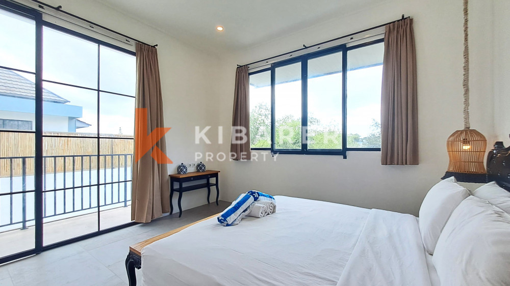 Recently Renovated Three-Bedroom Villa with Enclosed Living Room in Berawa — image 17