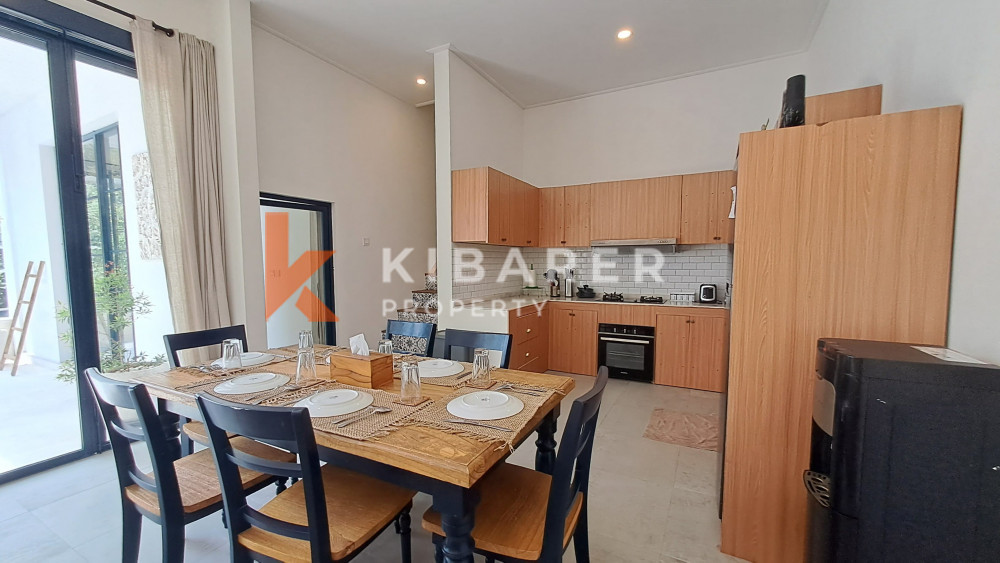 Recently Renovated Three-Bedroom Villa with Enclosed Living Room in Berawa — image 8