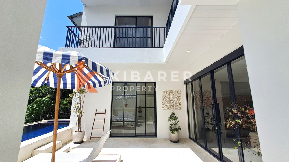 Recently Renovated Three-Bedroom Villa with Enclosed Living Room in Berawa