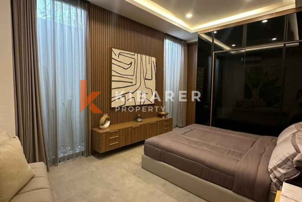 Beautiful Modern Three-Bedroom Private Villa in Canggu — image 12
