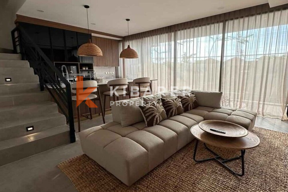Exquisite Three-Bedroom Enclosed Living Modern Villa in Canggu — image 3