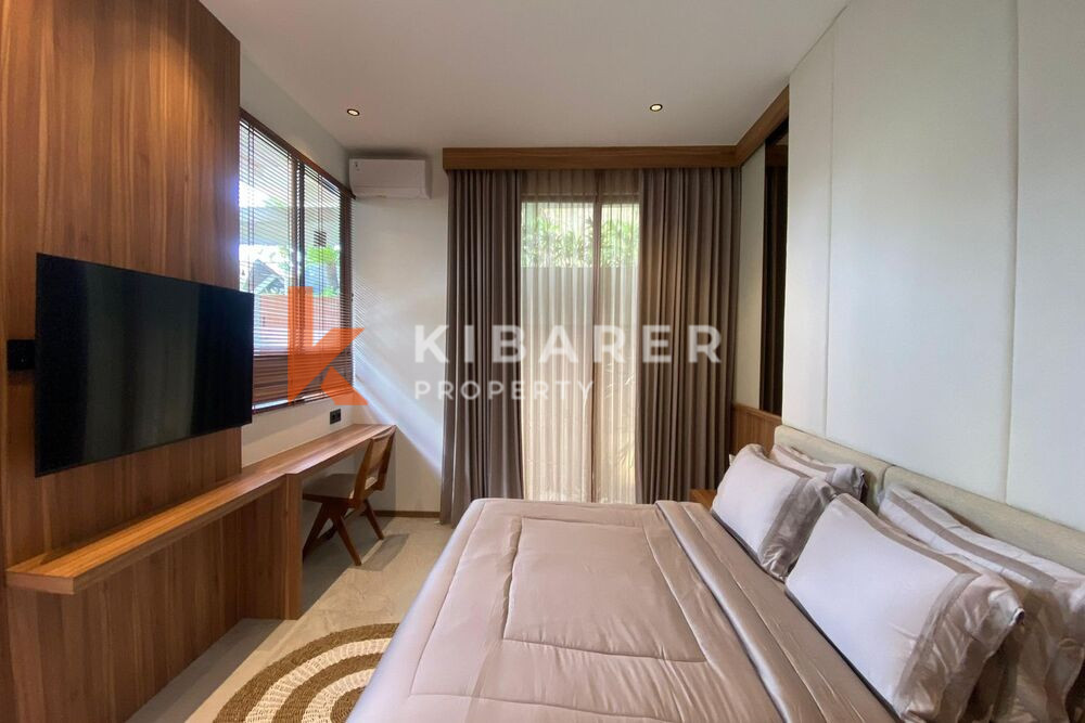 Three-Bedroom Enclosed Living Room Villa with Luxurious Touches in Canggu — image 8