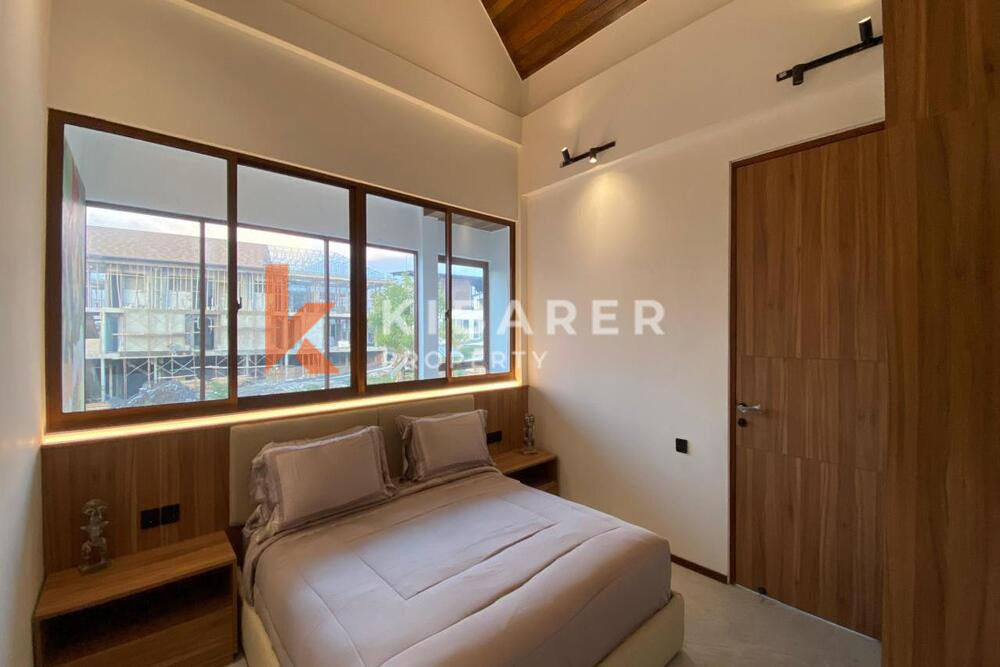 Three-Bedroom Enclosed Living Room Villa with Luxurious Touches in Canggu — image 14