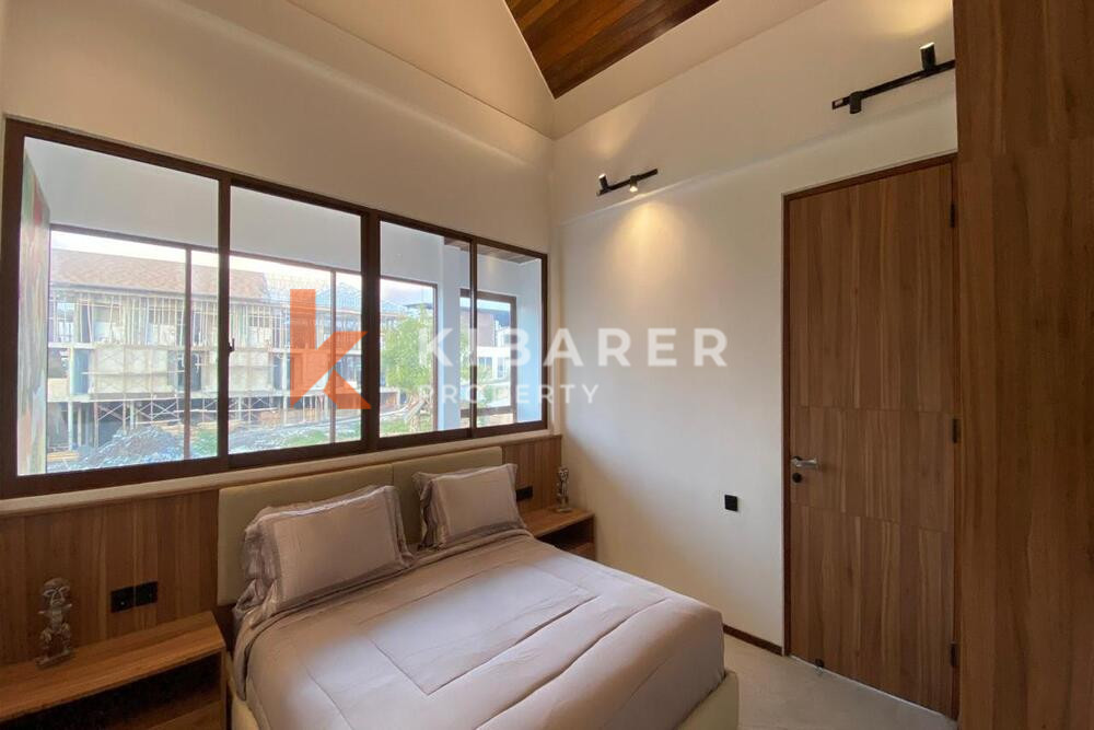 Three-Bedroom Enclosed Living Room Villa with Luxurious Touches in Canggu — image 17