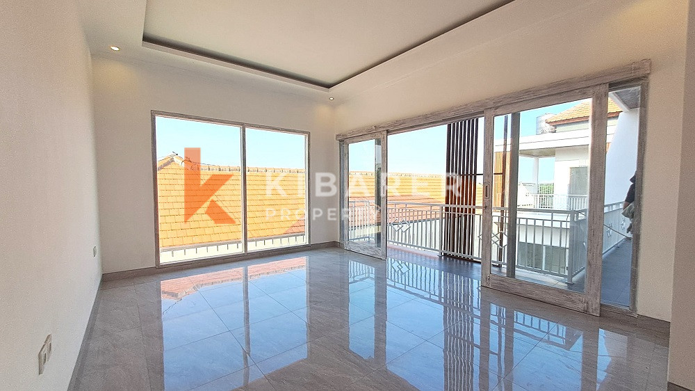 Unfurnished Three-Bedroom Closed Villa Located in the Canggu Area — image 7