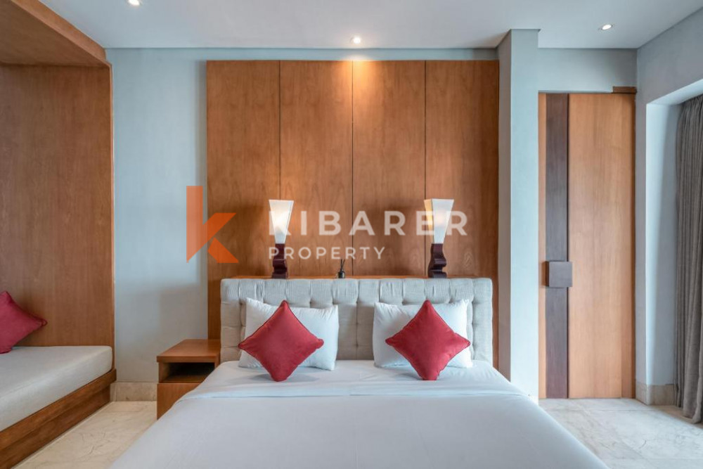 Ocean Front Four-bedroom Villa in Nusa Dua — image 9