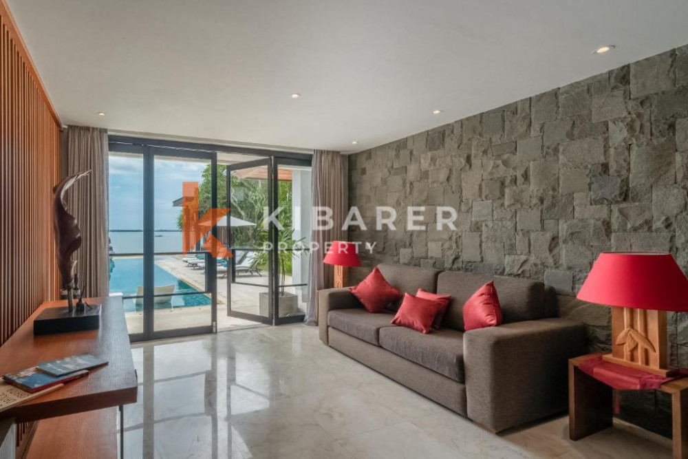 Ocean Front Four-bedroom Villa in Nusa Dua — image 18