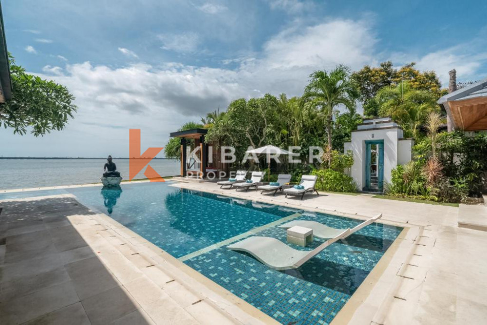 Four-Bedroom Seafront Villa in Nusa Dua — image 2