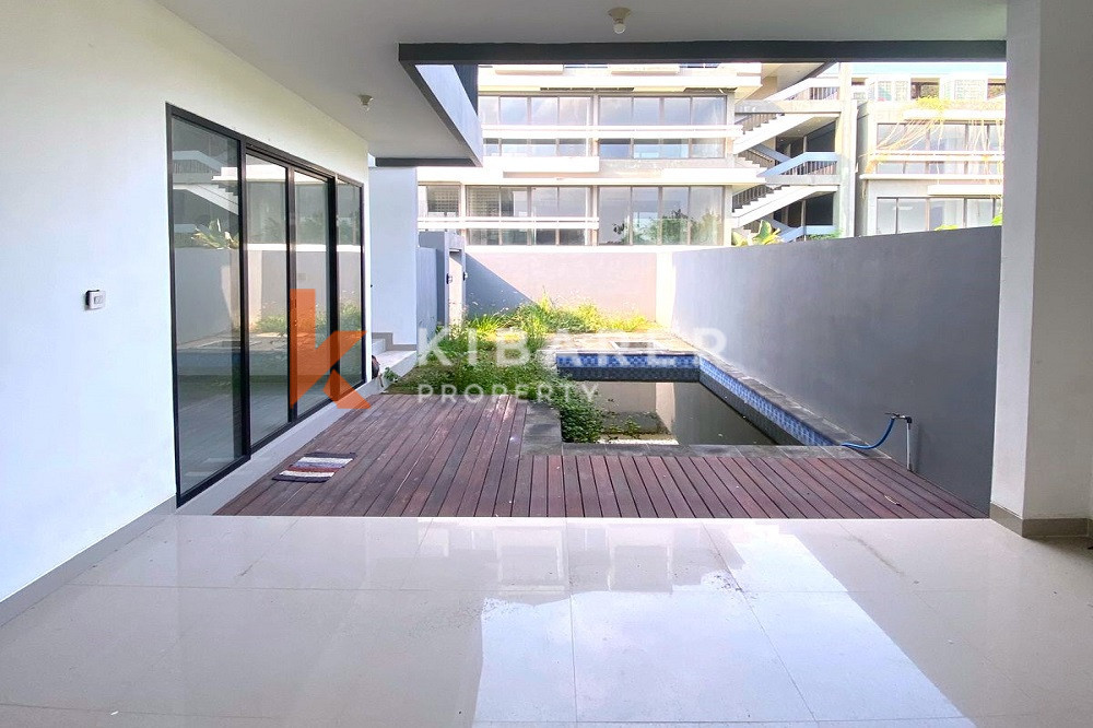 Unfurnished Two-Bedroom Open Living Villa Walking Distance to the Yeh Gangga Beach — image 2