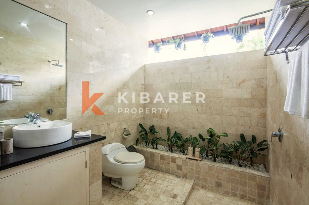 Spacious Fully Furnished Four-Bedrooms Enclosed Living Villa Situated in Seminyak Area — image 10