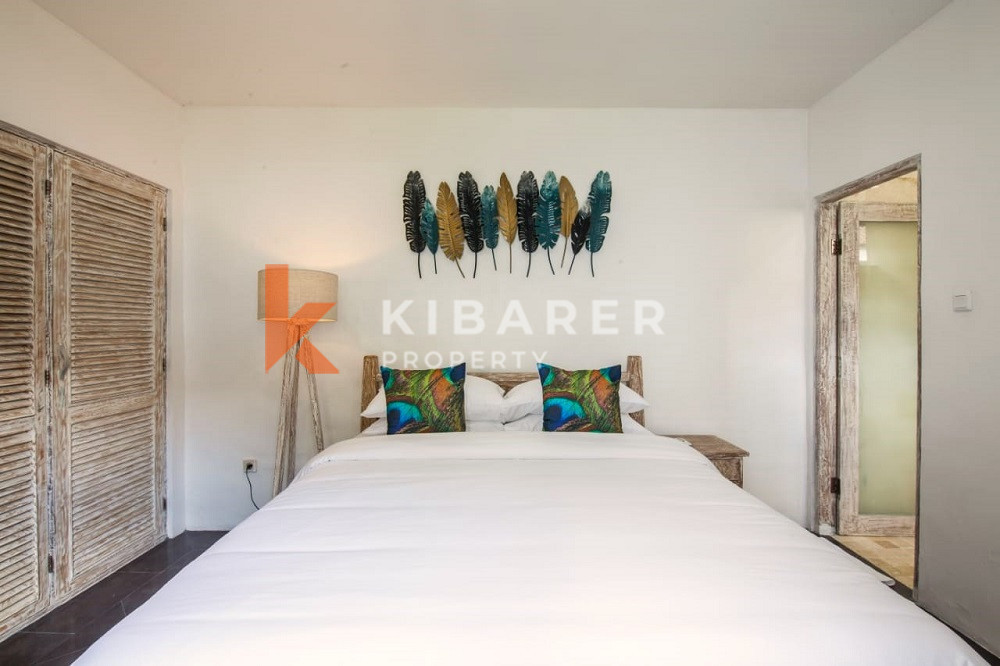 Spacious Fully Furnished Four-Bedrooms Enclosed Living Villa Situated in Seminyak Area — image 13