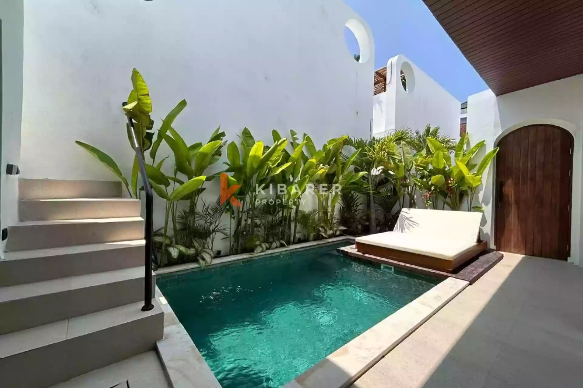 Stylish Two-Bedroom Tropical Villa with Enclosed Living in Cemagi — image 4