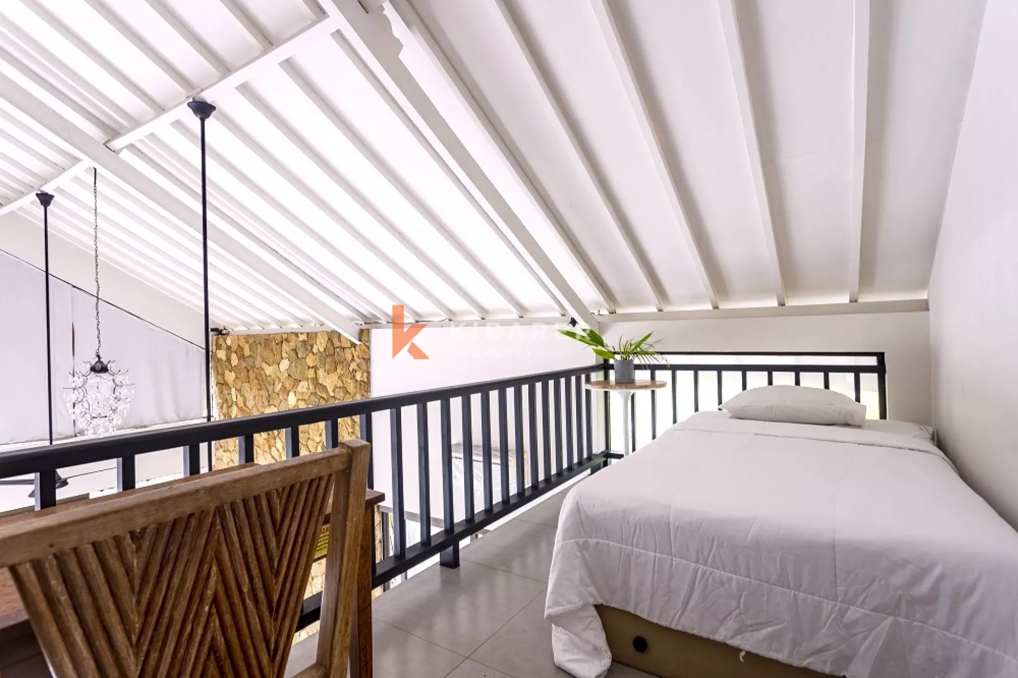 Fabulous Three Bedroom Enclosed Living Villa Located in Umalas — image 5