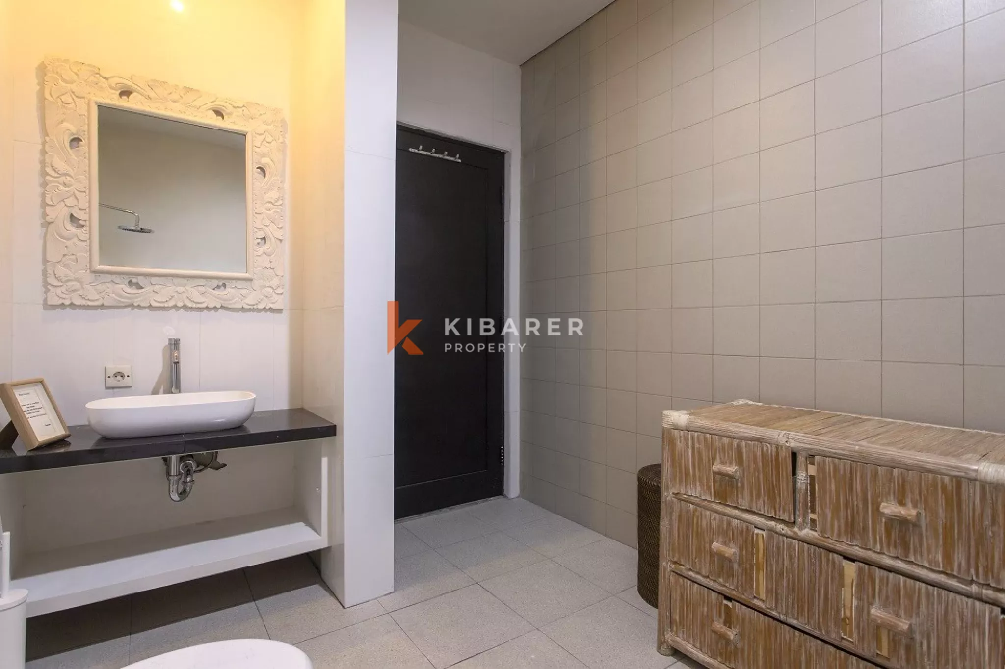 Fabulous Three Bedroom Enclosed Living Villa Located in Umalas — image 14