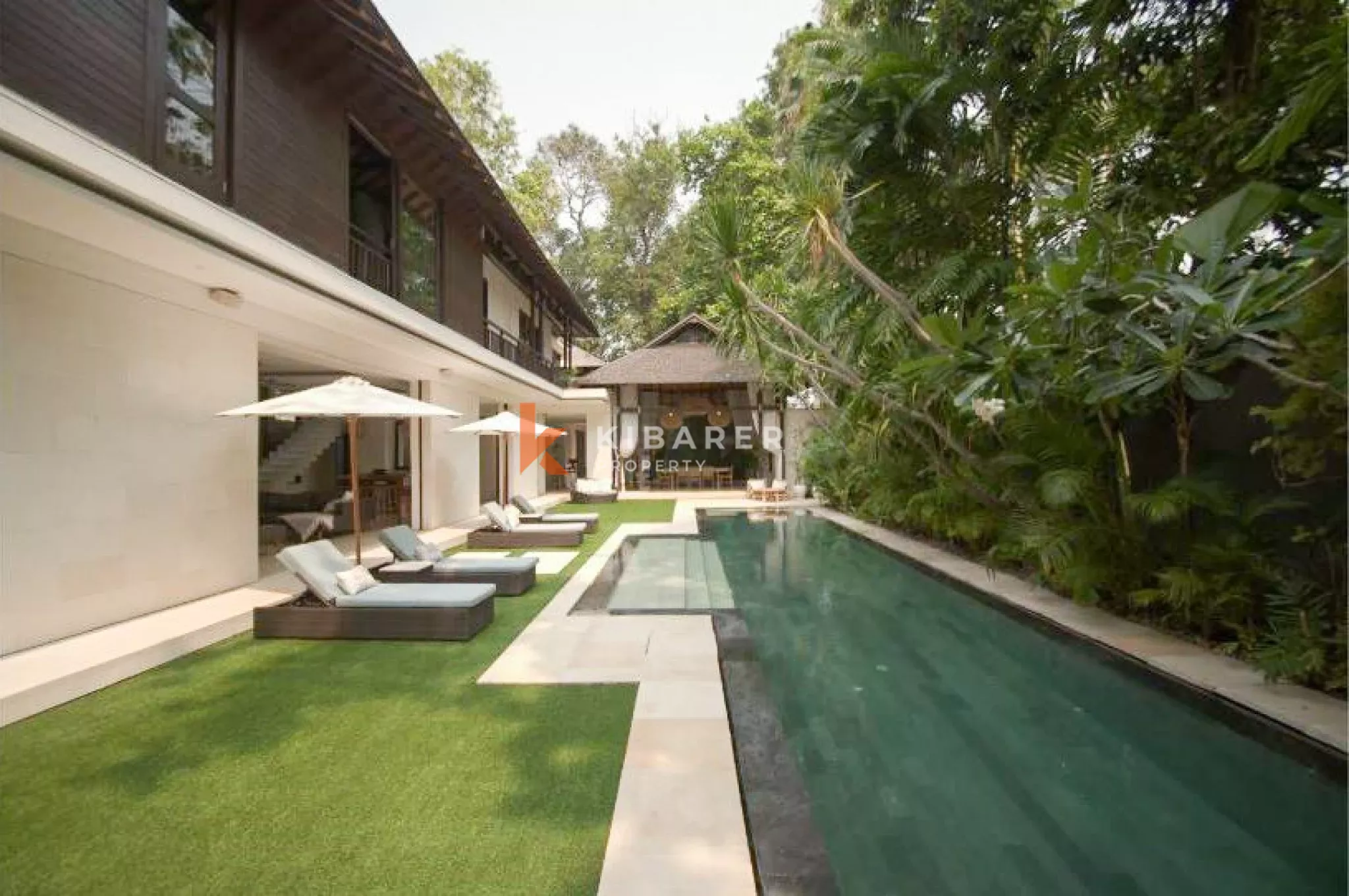 Luxurious Five-Bedroom and Office Villa with Enclosed Living Area in Petitenget Area — image 2