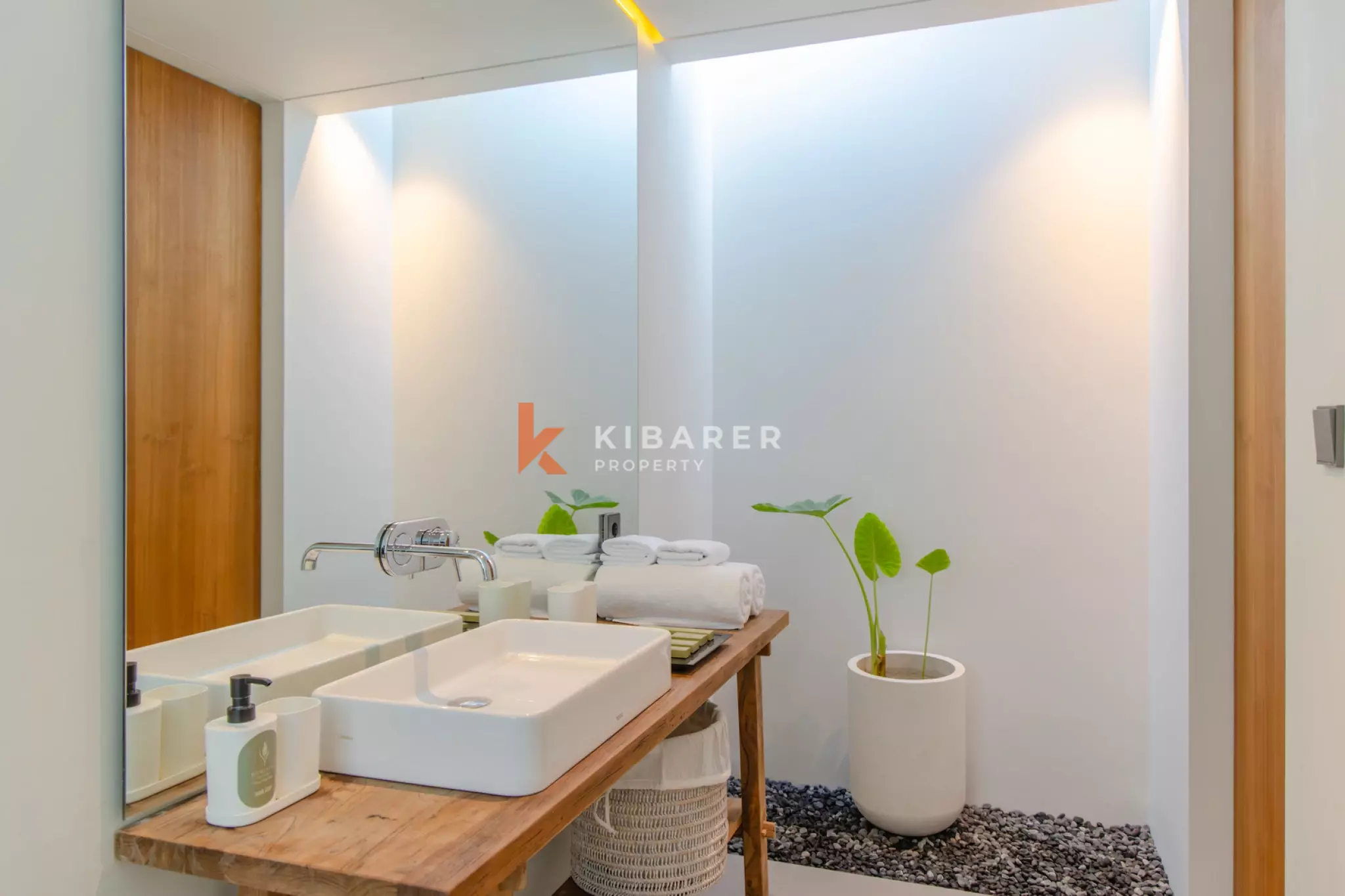 Minimalist Two Bedroom Enclosed Living Villa in Canggu — image 12