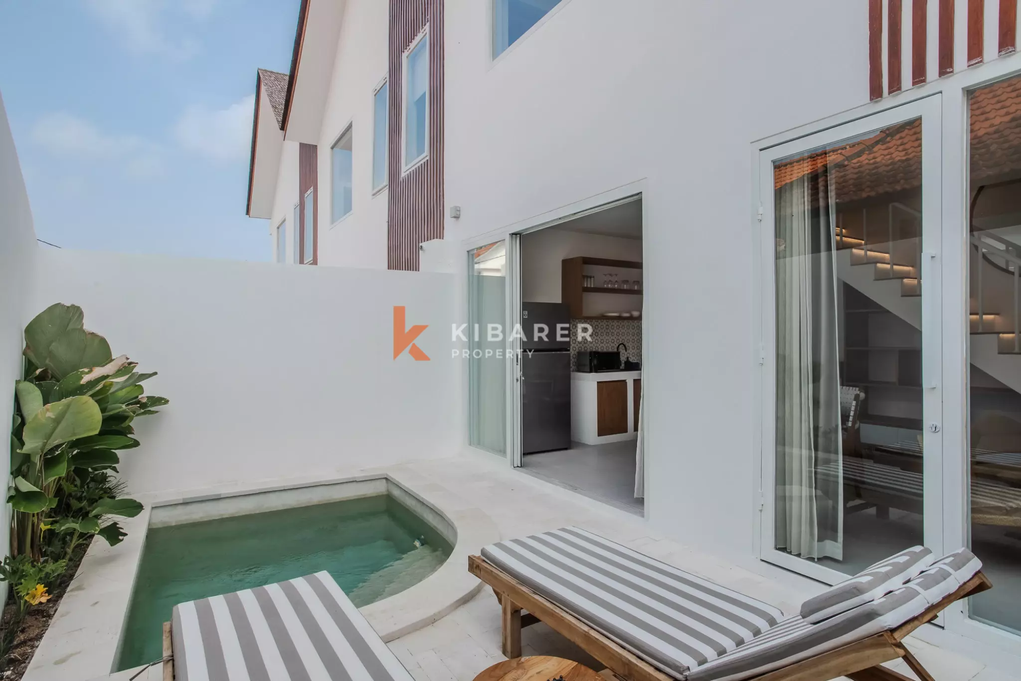 Compact two bedroom villa in Cemagi — image 3