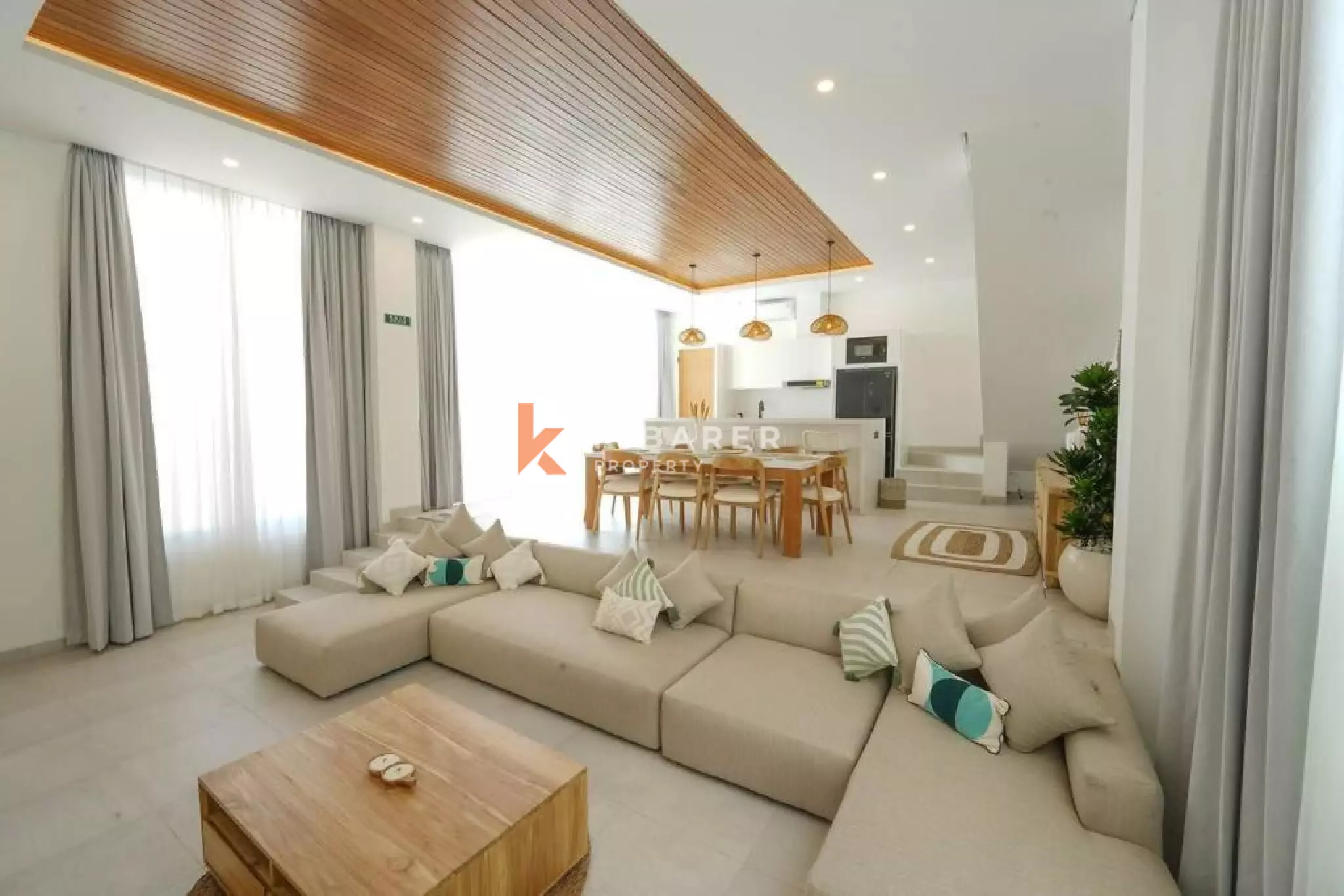 Exquisite Lux Four Bedroom Villa in Echo Beach — image 3