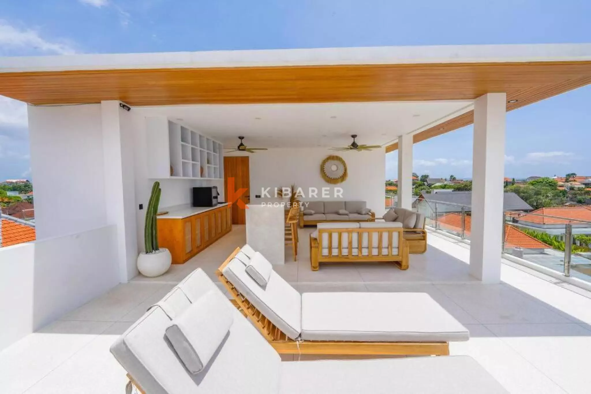 Exquisite Lux Four Bedroom Villa in Echo Beach — image 8
