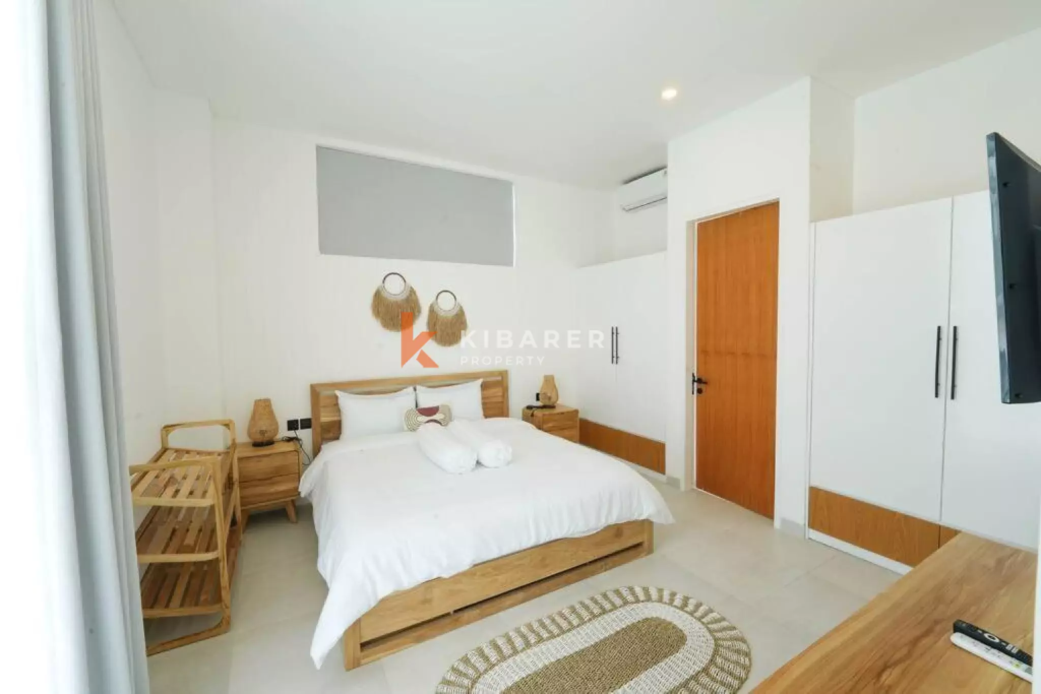 Exquisite Lux Four Bedroom Villa in Echo Beach — image 9