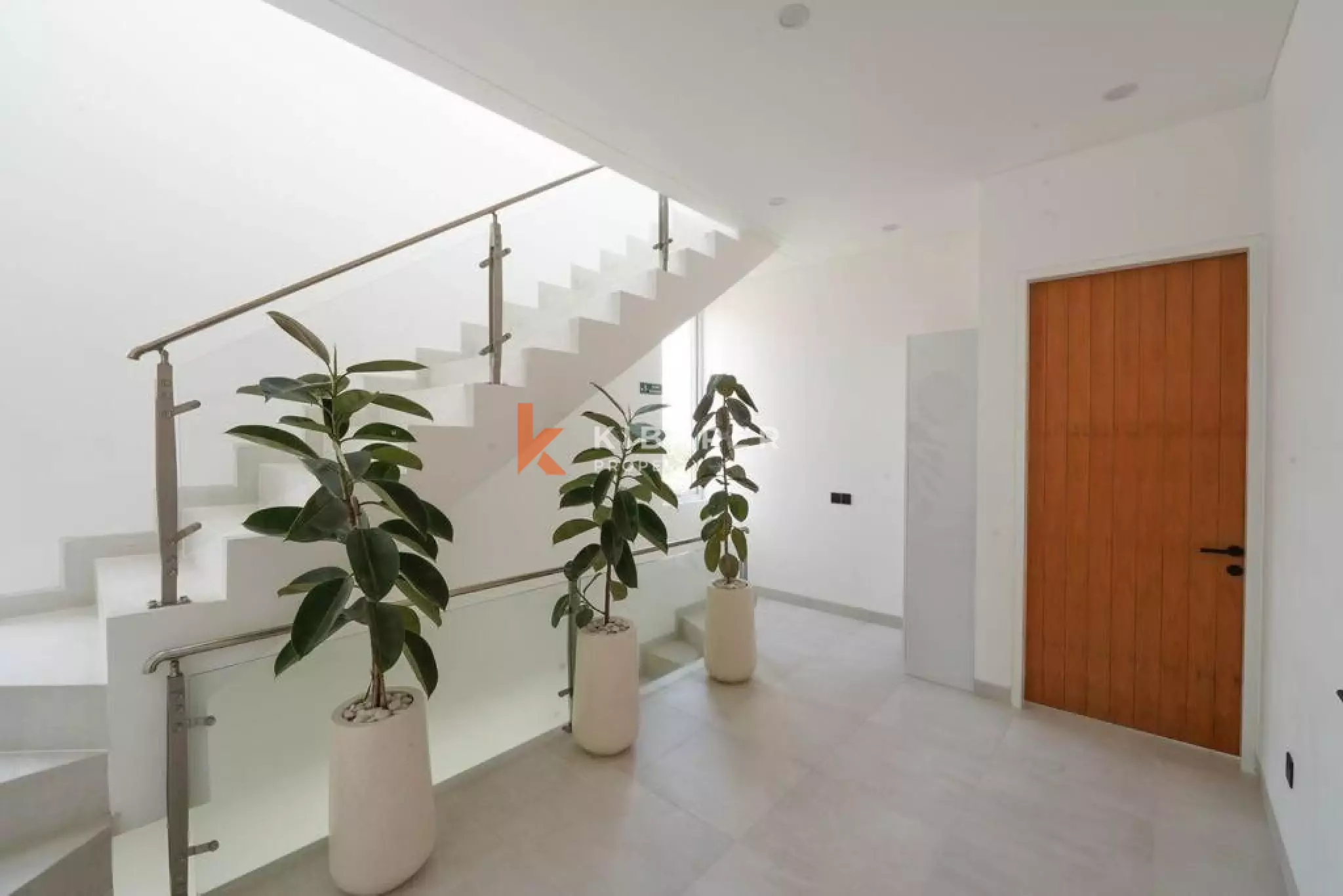 Exquisite Lux Four Bedroom Villa in Echo Beach — image 11