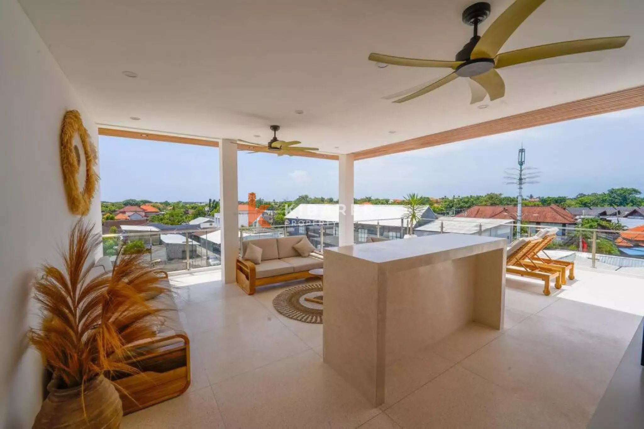 Exquisite Lux Four Bedroom Villa in Echo Beach — image 13